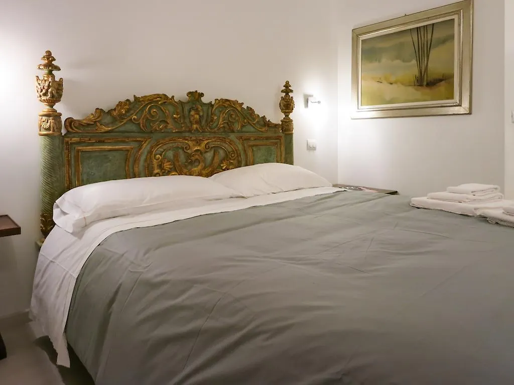 La Locanda Del Pino Milán Bed and breakfast